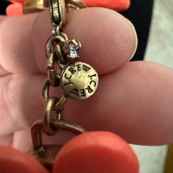 J Crew Statement Bracelet - Coral/Pink Flower Bracelet with Dust Bag - EUC - Picture 4 of 8